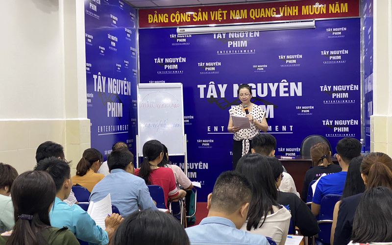 luyện giao tiếp tốt online